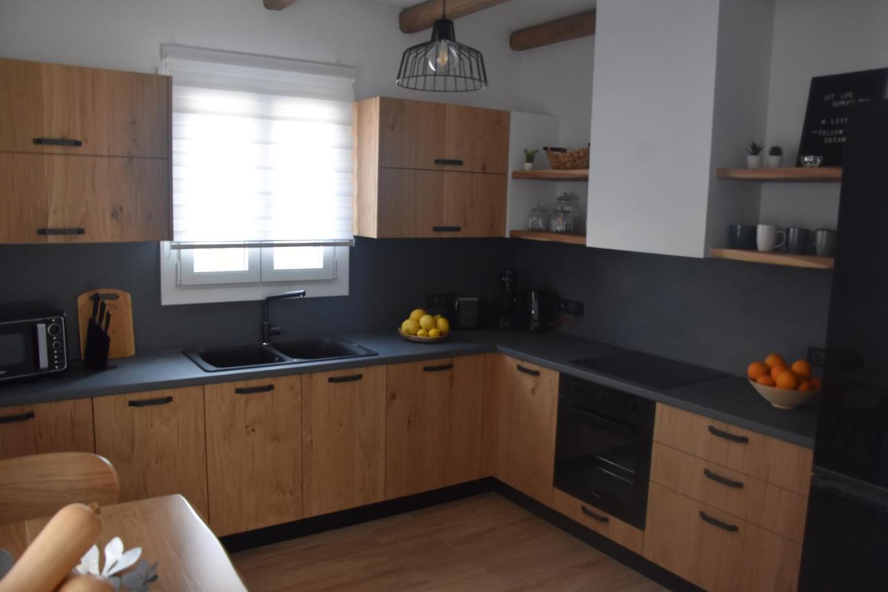 Villa Nelleas Adamantas Eksteriør billede